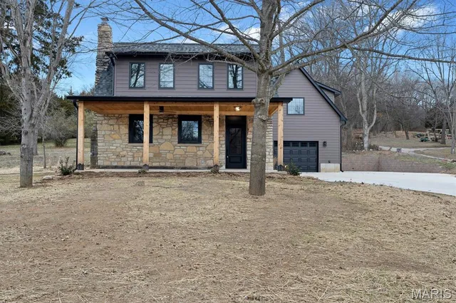 $849,900 | 18531 South Fox Creek Lane, Pacific, MO 63069