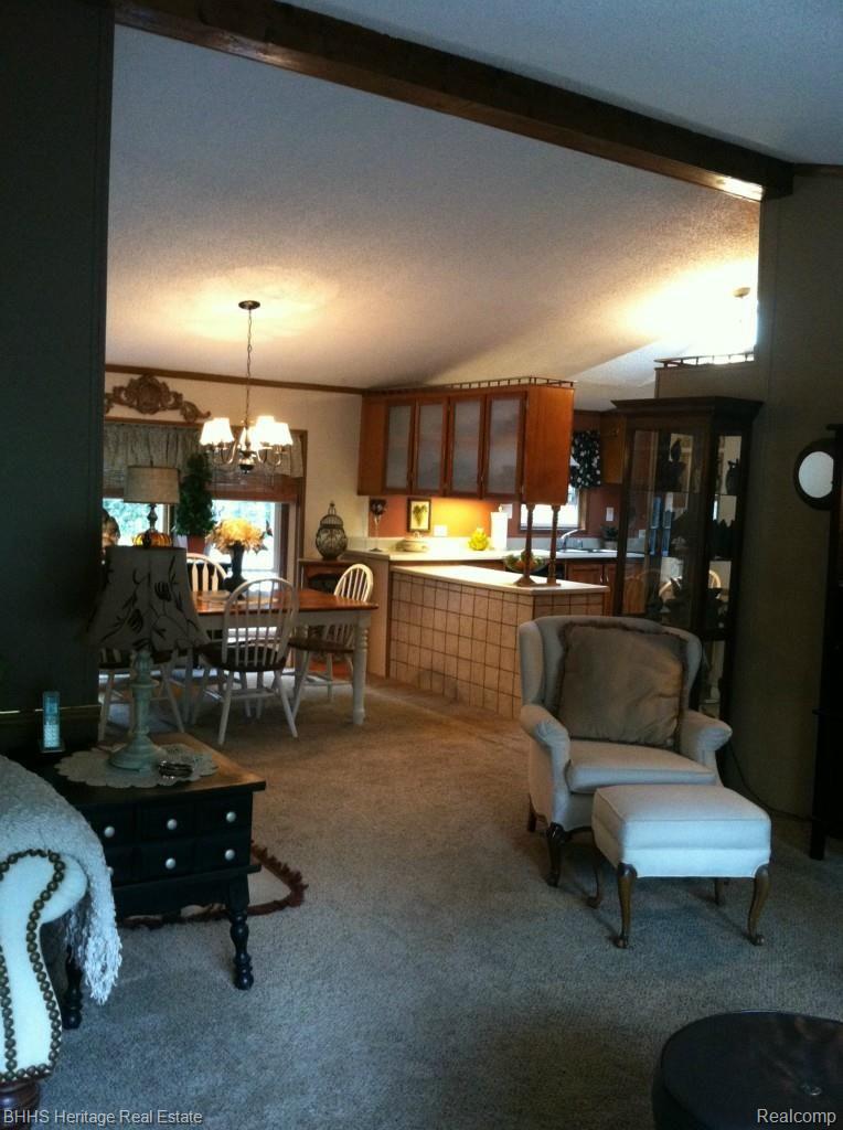 3705 Jewell Road Howell, MI 48843 - Photo 9 of 34 liv 3.jpg