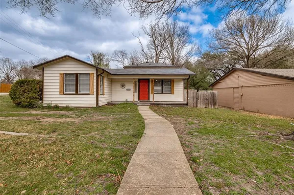 $208,000 | 421 West 8th Street, Lancaster, TX 75146
