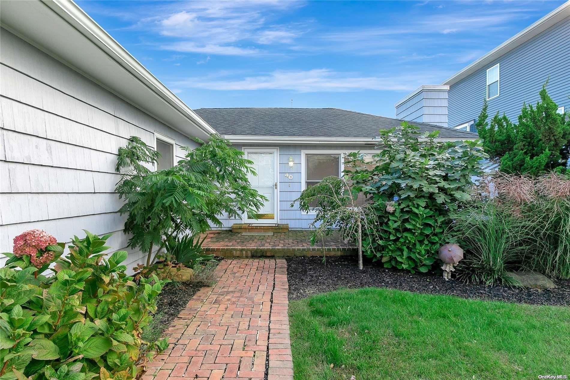 40 Roneck Court Shirley, NY 11967 - Photo 1 of 1 Gallery Image 1