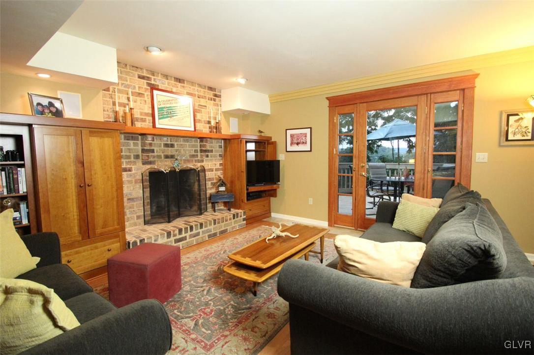 3238 Reeve Drive West Bethlehem, PA 18020 - Photo 5 of 28 Gallery Image 5