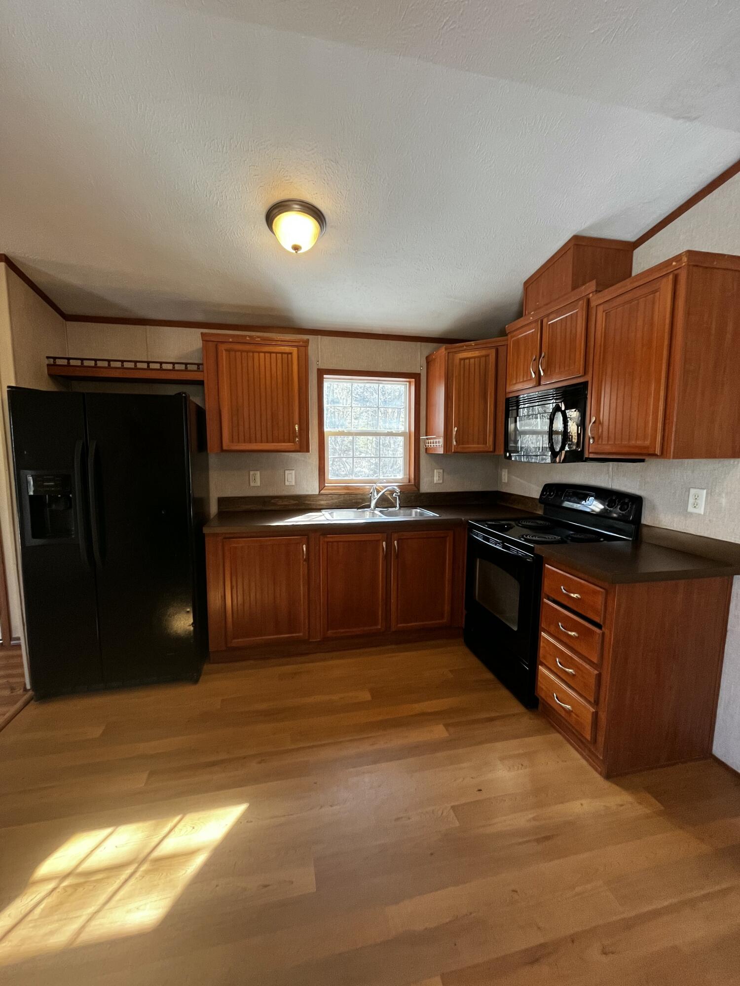 1081 Federal Road Livermore, ME 04253 - Photo 6 of 34 IMG_9453K