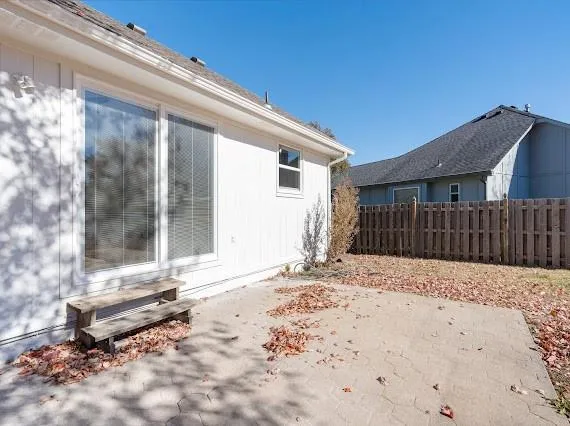 $420,000 | 1225 Northeast Kenwood Drive, Lee's Summit, MO 64064