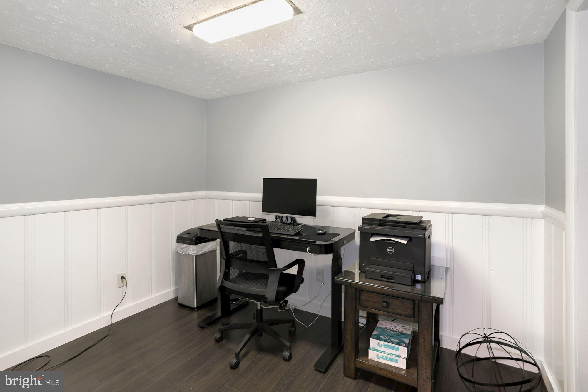 15429 Thompson Road Silver Spring, MD 20905 - Photo 25 of 30