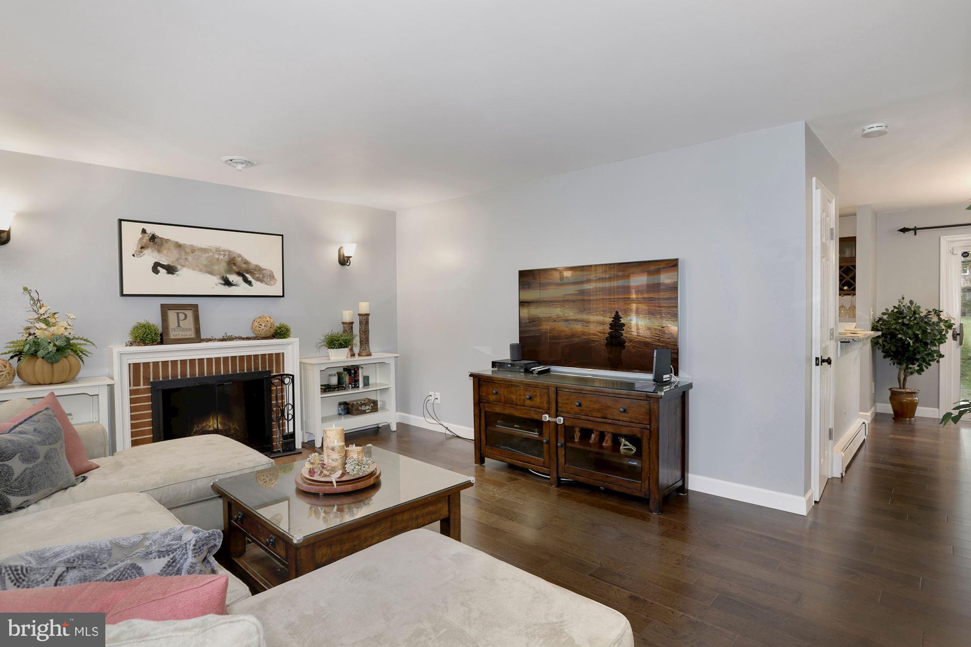 15429 Thompson Road Silver Spring, MD 20905 - Photo 5 of 30