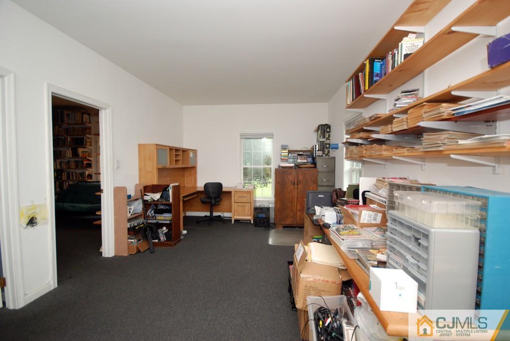 72 Petty Road Cranbury, NJ 08512 - Photo 12 of 24 Gallery Image 12