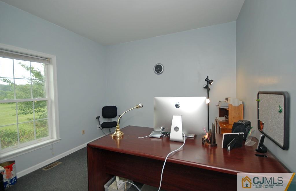 72 Petty Road Cranbury, NJ 08512 - Photo 13 of 24 Gallery Image 13