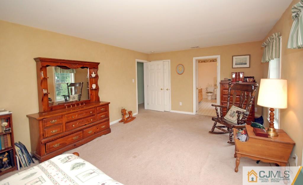 72 Petty Road Cranbury, NJ 08512 - Photo 15 of 24 Gallery Image 15