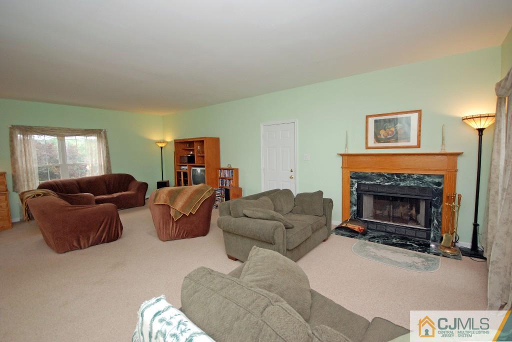 72 Petty Road Cranbury, NJ 08512 - Photo 8 of 24 Gallery Image 8