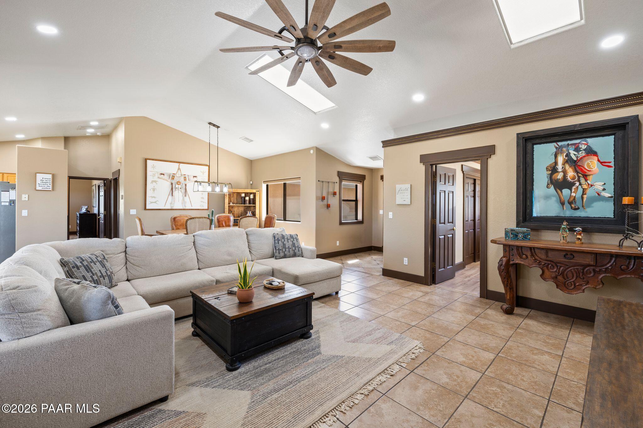 650 East Rimrock Road Paulden, AZ 86334 - Photo 19 of 108 060-Living Room