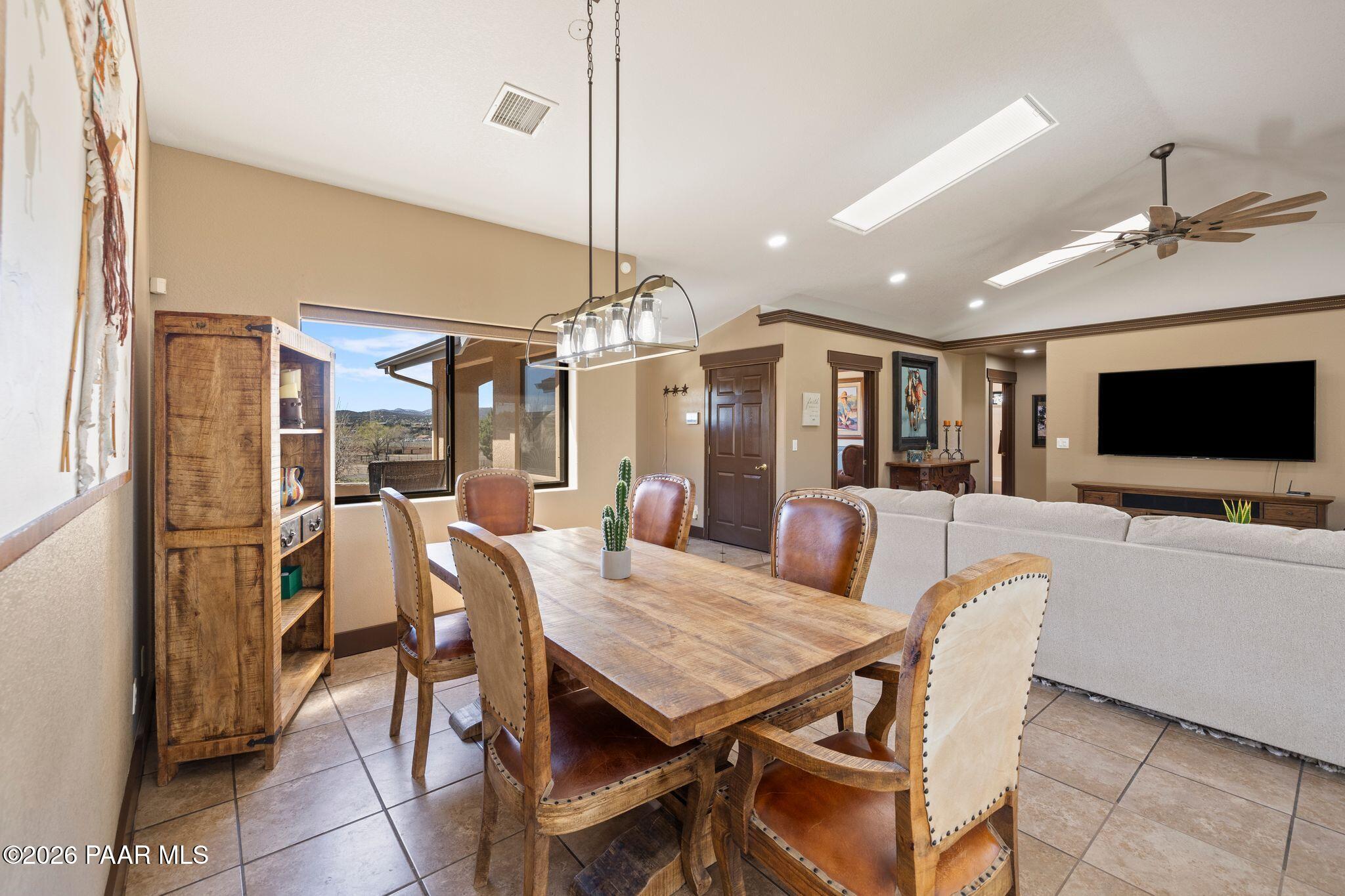 650 East Rimrock Road Paulden, AZ 86334 - Photo 23 of 108 080-Dining Room
