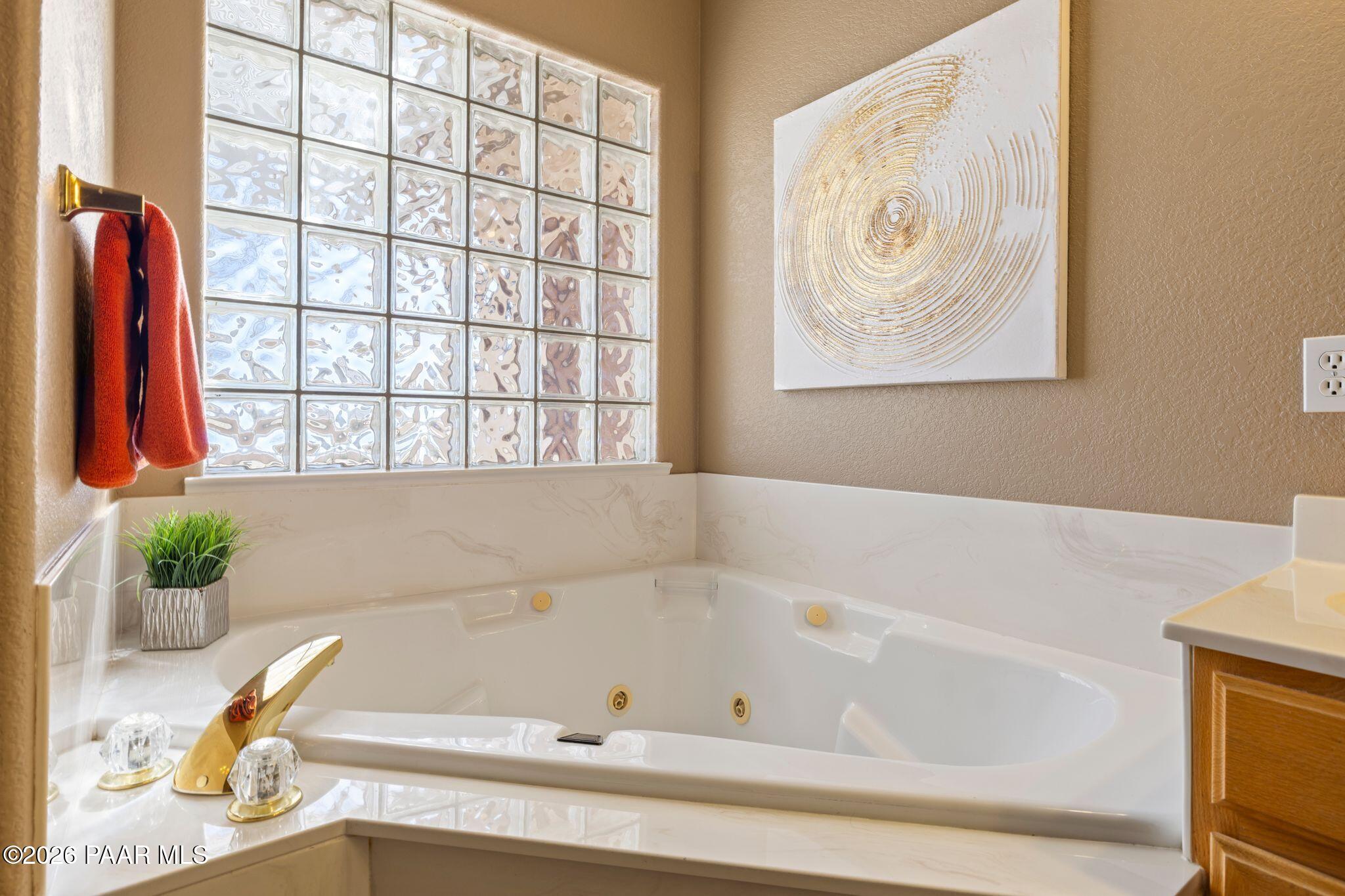 650 East Rimrock Road Paulden, AZ 86334 - Photo 35 of 108 160-Primary Bathroom