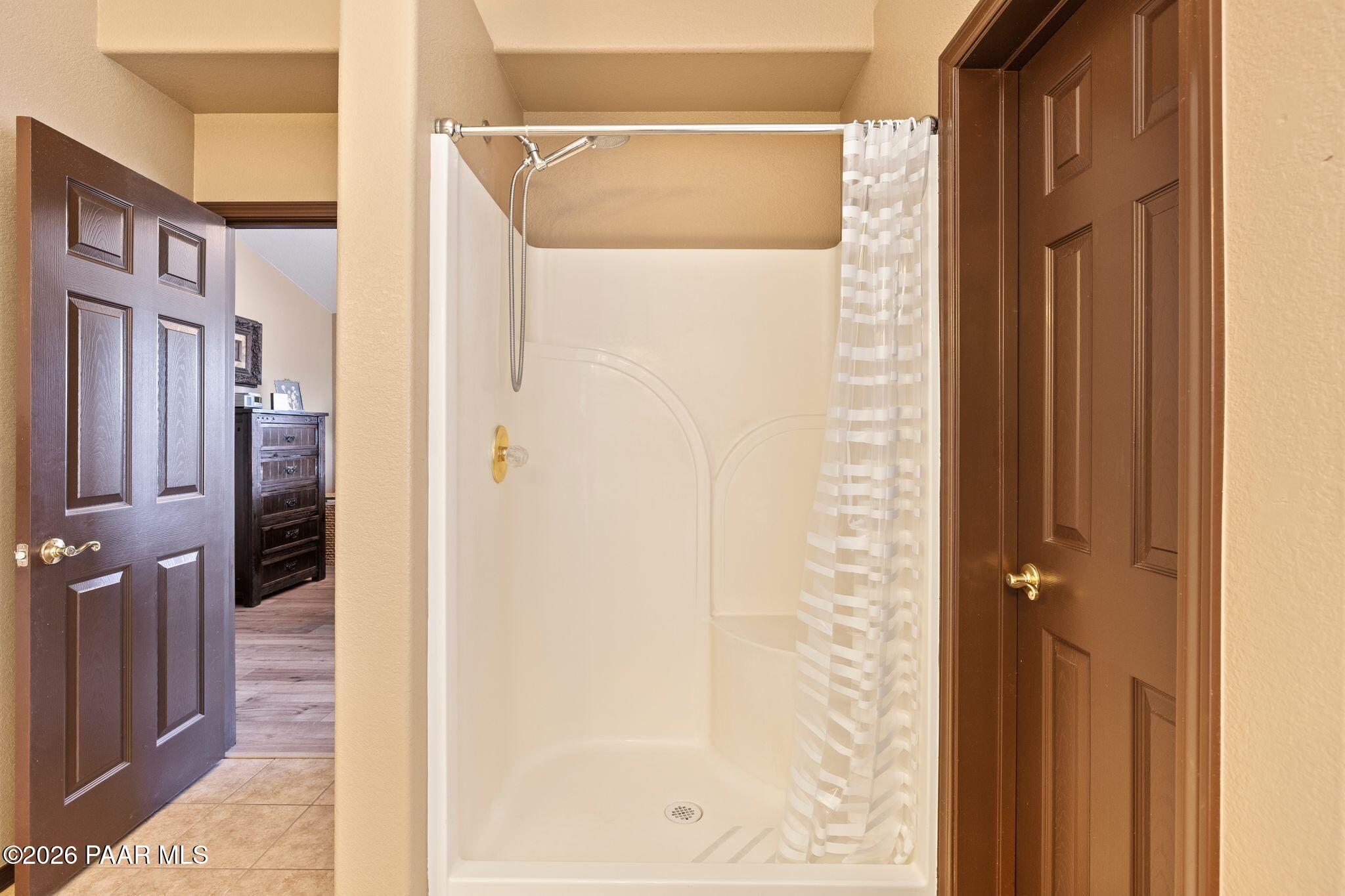 650 East Rimrock Road Paulden, AZ 86334 - Photo 36 of 108 165-Primary Bathroom