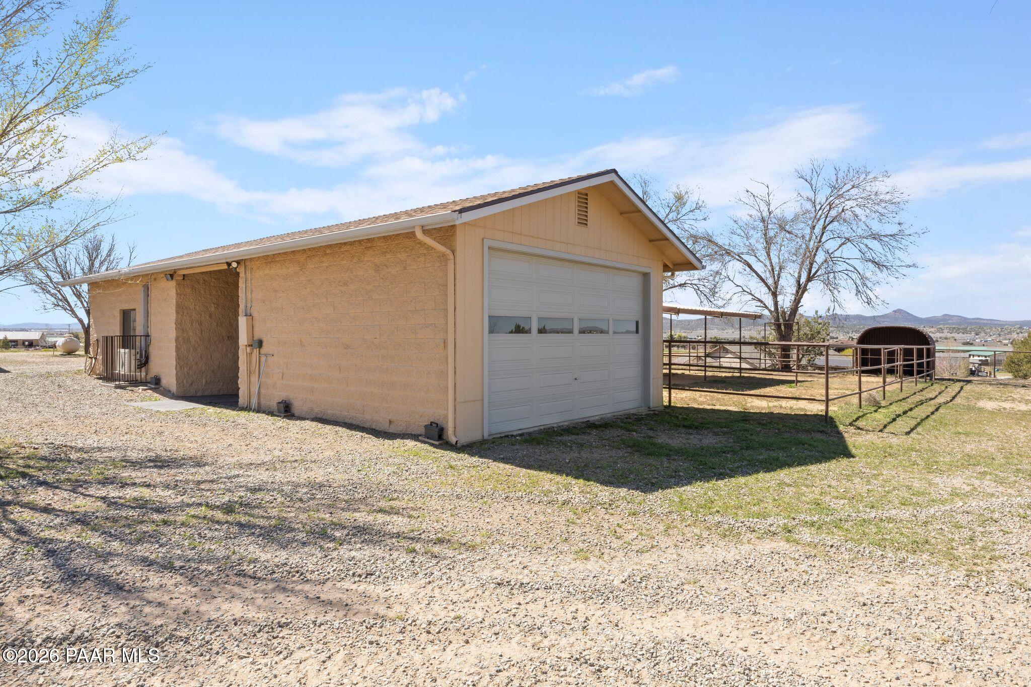 650 East Rimrock Road Paulden, AZ 86334 - Photo 67 of 108 More Garage space