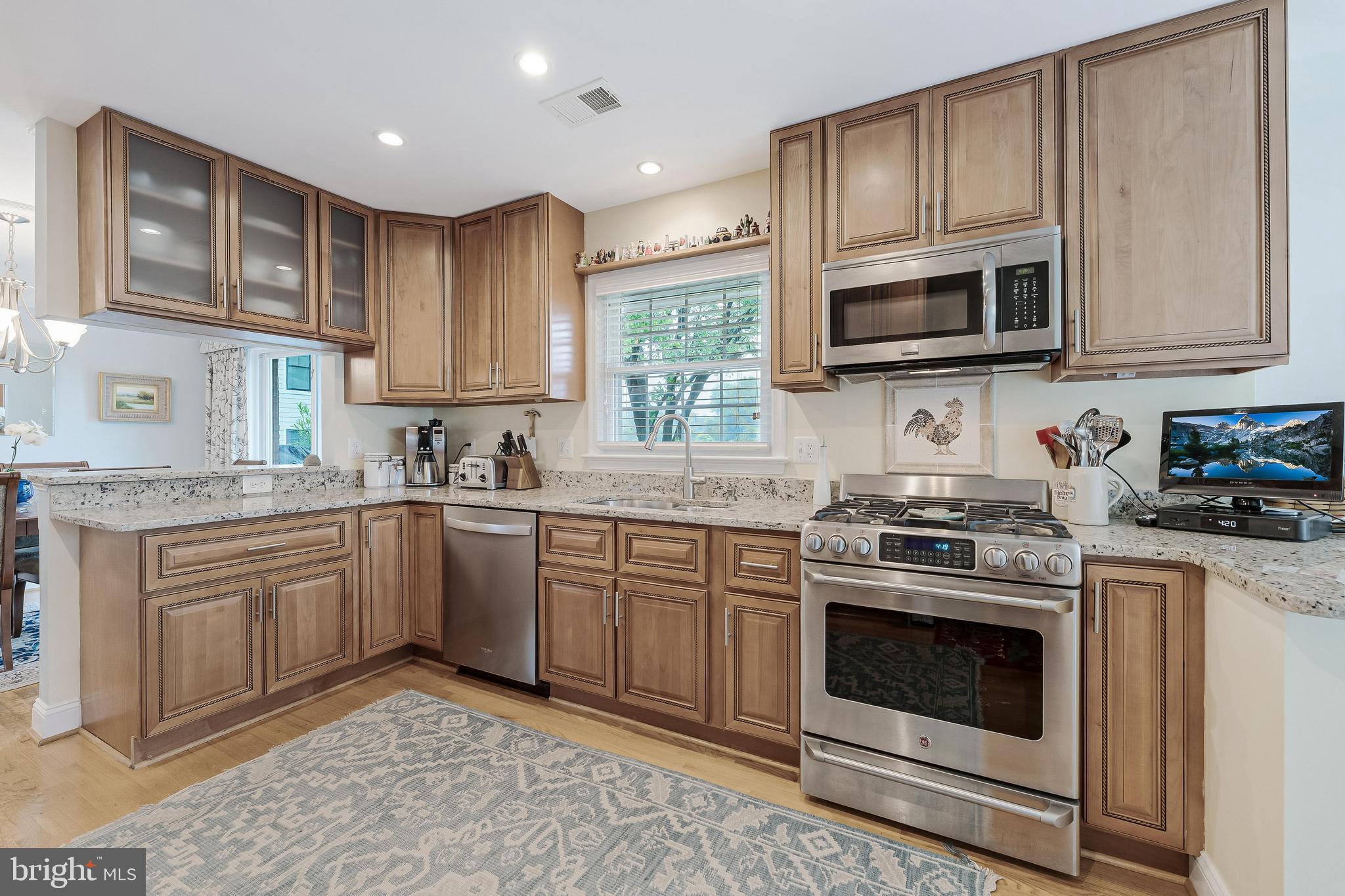 1243 Kurtz Road McLean, VA 22101 - Photo 9 of 26 Gallery Image 9