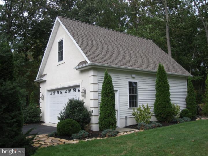 18 Rutland Shamong, NJ 08088 - Photo 21 of 25 Garage
