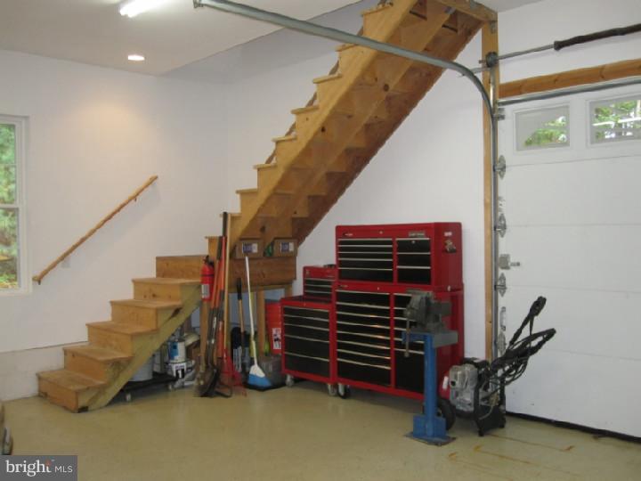 18 Rutland Shamong, NJ 08088 - Photo 22 of 25 Garage