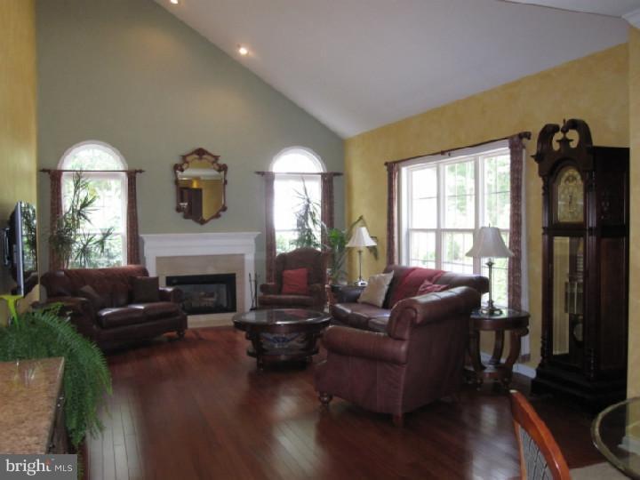 18 Rutland Shamong, NJ 08088 - Photo 9 of 25 Family Room