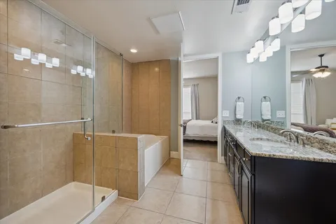 $395,000 | 2120 Kipling Street, Unit 304, Houston, TX 77098