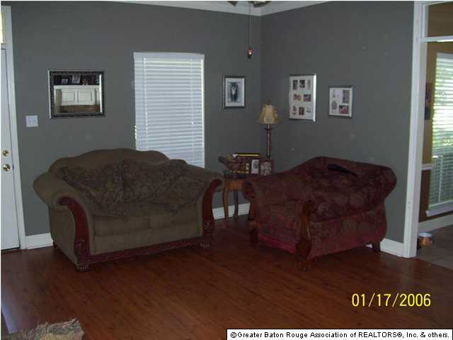 18419 Perkins Oak Road Prairieville, LA 70769 - Photo 3 of 7 Gallery Image 3