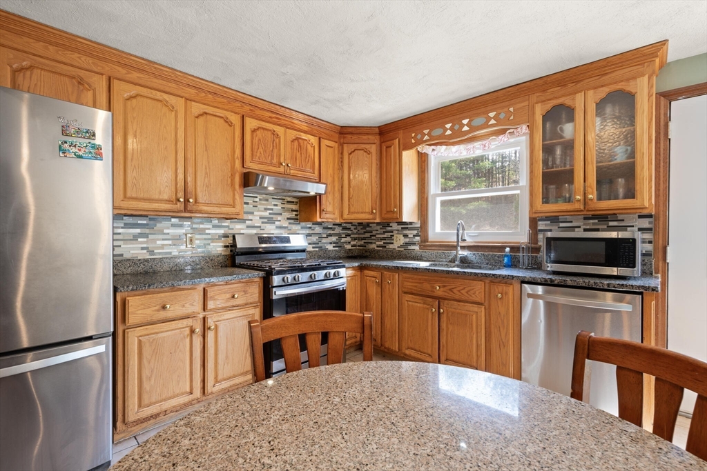 26 Sandy Ridge Circle Sharon, MA 02067 - Photo 11 of 31