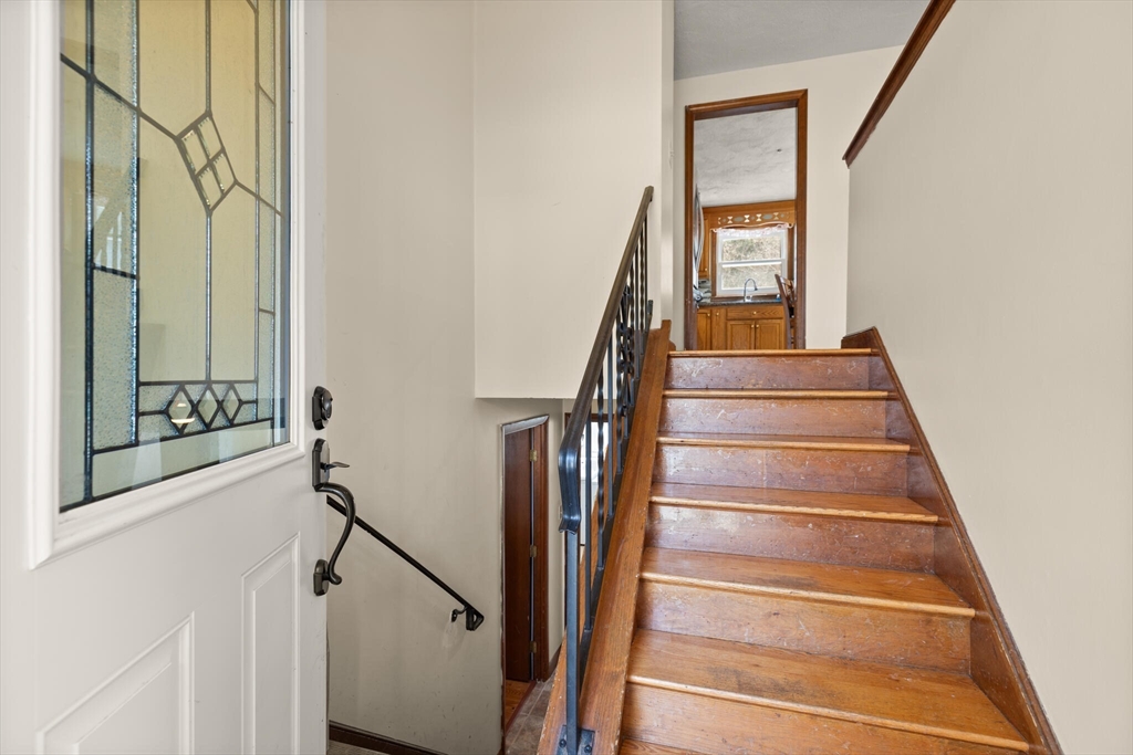 26 Sandy Ridge Circle Sharon, MA 02067 - Photo 2 of 31