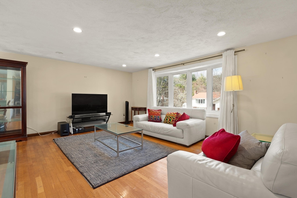 26 Sandy Ridge Circle Sharon, MA 02067 - Photo 3 of 31