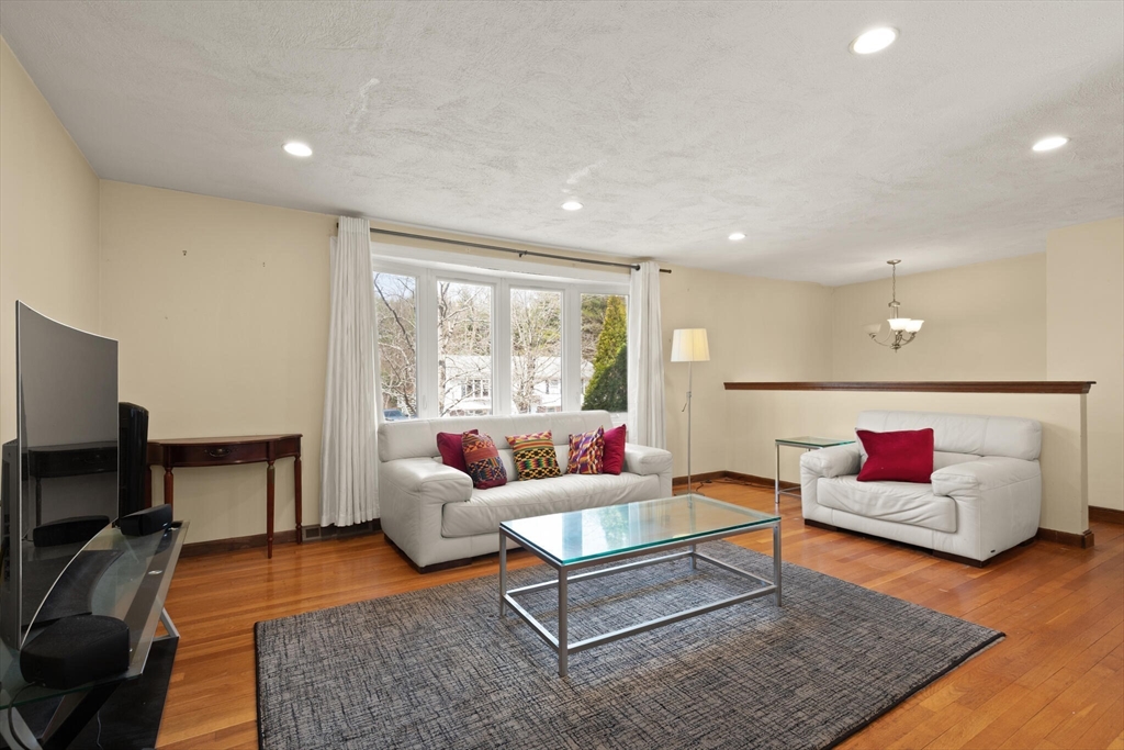 26 Sandy Ridge Circle Sharon, MA 02067 - Photo 5 of 31