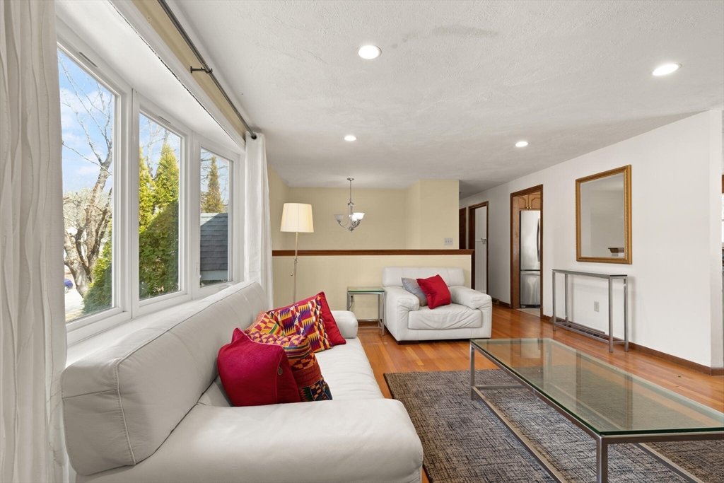 26 Sandy Ridge Circle Sharon, MA 02067 - Photo 6 of 31