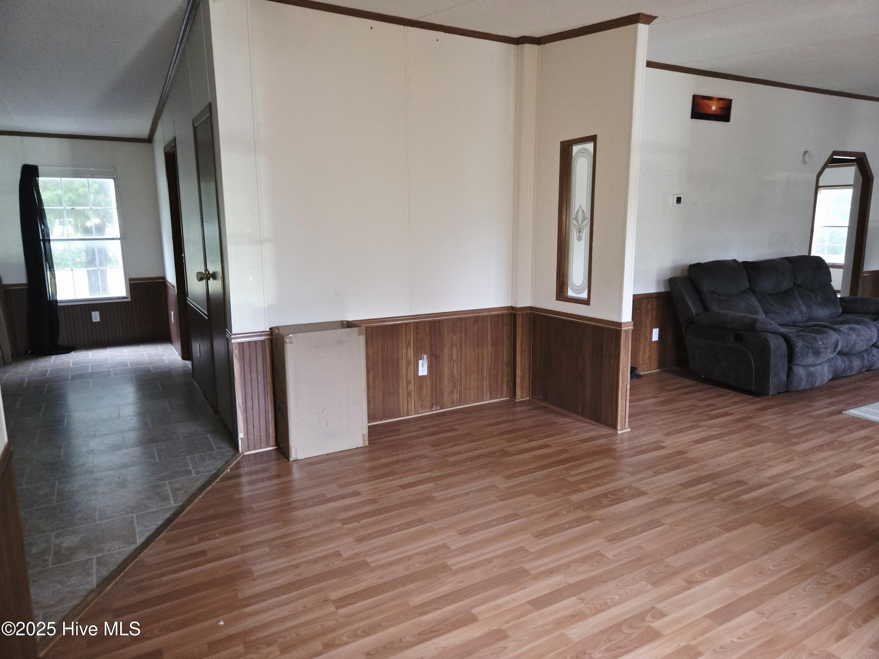 439 Audrey Lane New Bern, NC 28560 - Photo 3 of 24 20251028_172716