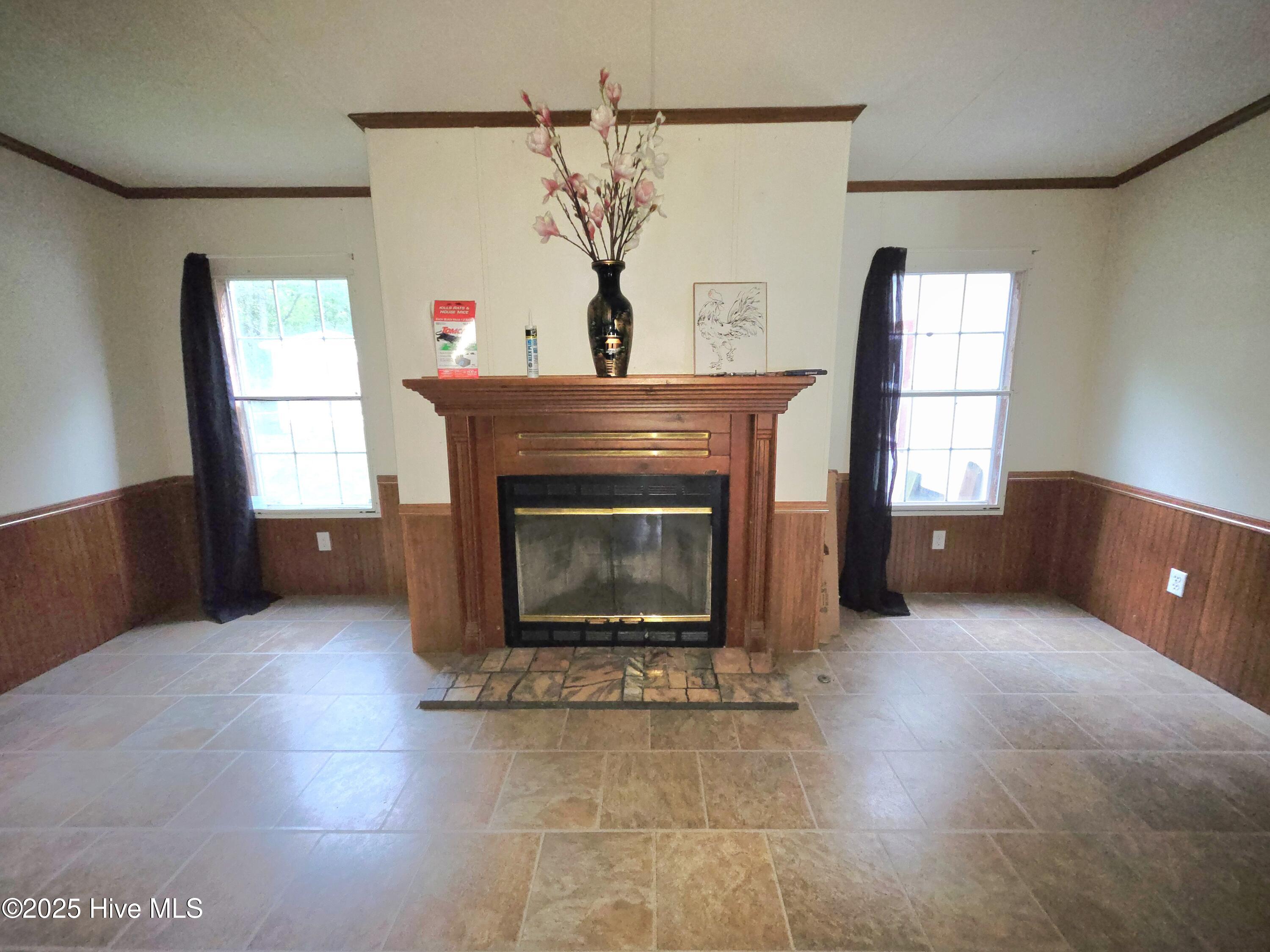 439 Audrey Lane New Bern, NC 28560 - Photo 5 of 24 20251028_173346