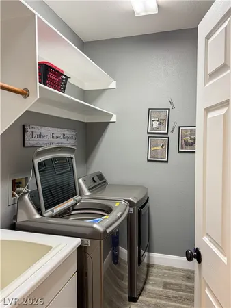 $3,575 | 2012 Scarlet Rose Drive, Las Vegas, NV 89134