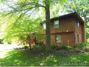 1 Timber Hill Lane Springfield, IL 62704 - Photo 2 of 9