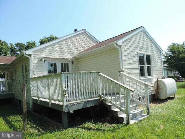 106 Lee Street St. Michaels, MD 21663 - Photo 2 of 7 Exterior (Rear)