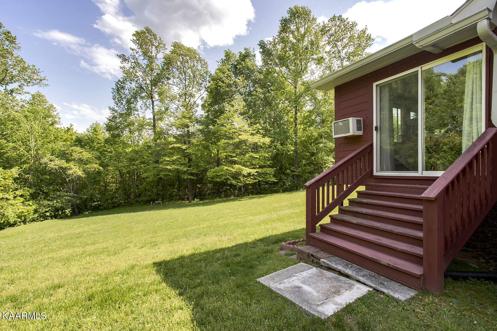 101 Deer Run Vonore, TN 37885 - Photo 12 of 40 12_101 Deer Run_SunRoomEntry
