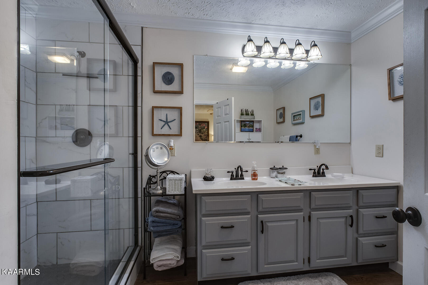 101 Deer Run Vonore, TN 37885 - Photo 28 of 40 28_101 Deer Run_MasterBath