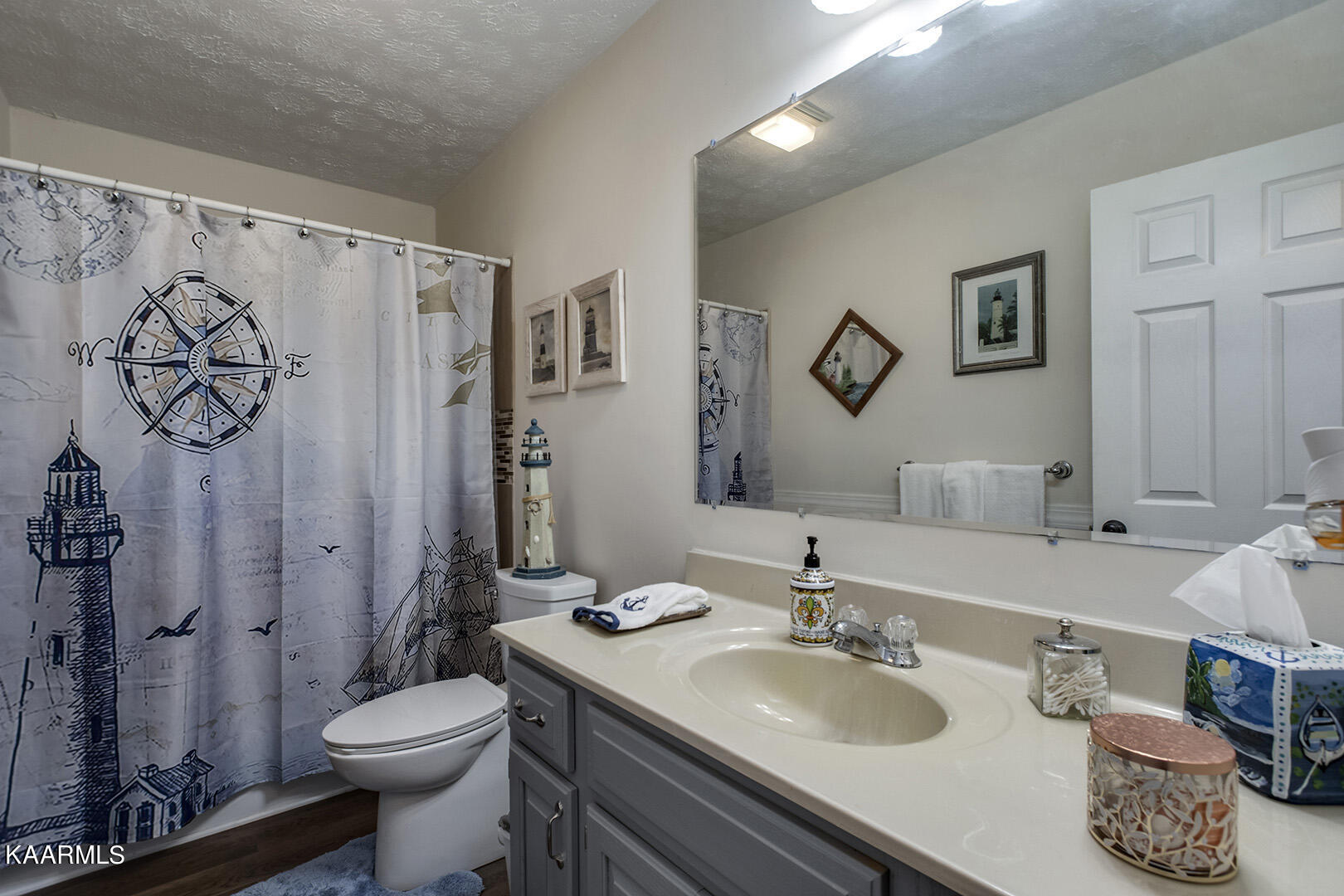 101 Deer Run Vonore, TN 37885 - Photo 33 of 40 33_101 Deer Run_GuestBath