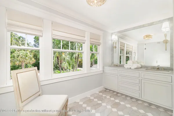 $50,000 | 142 Seabreeze Avenue, Palm Beach, FL 33480