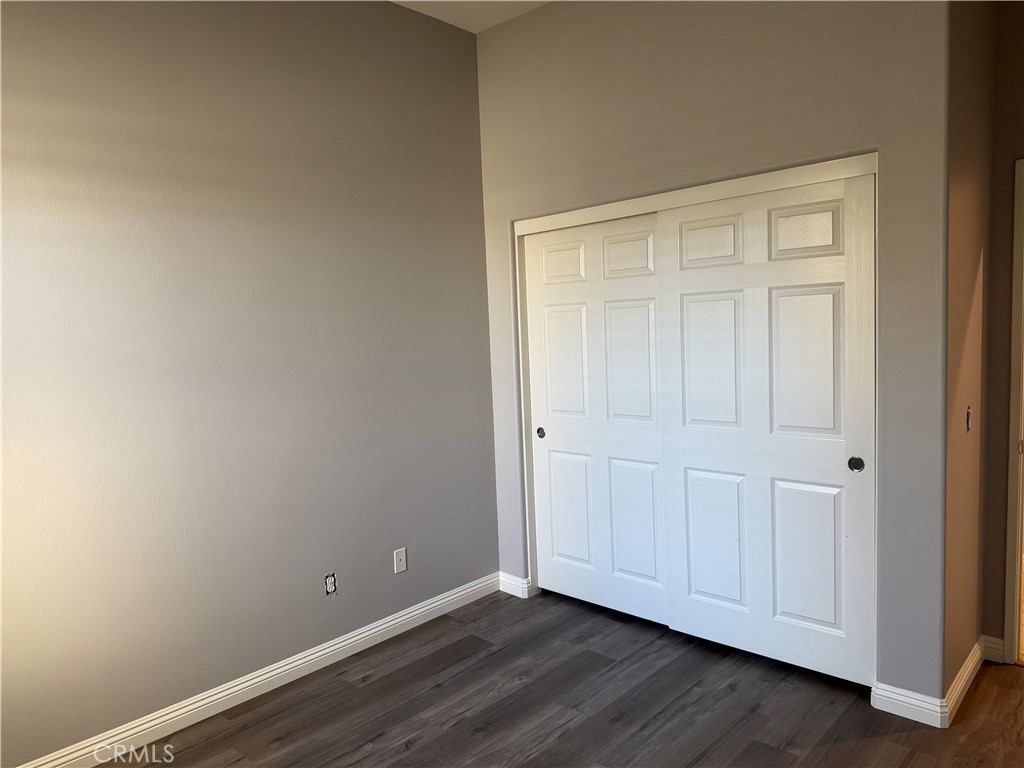 12758 Royal Palm Lane Riverside, CA 92503 - Photo 11 of 27 Gallery Image 11