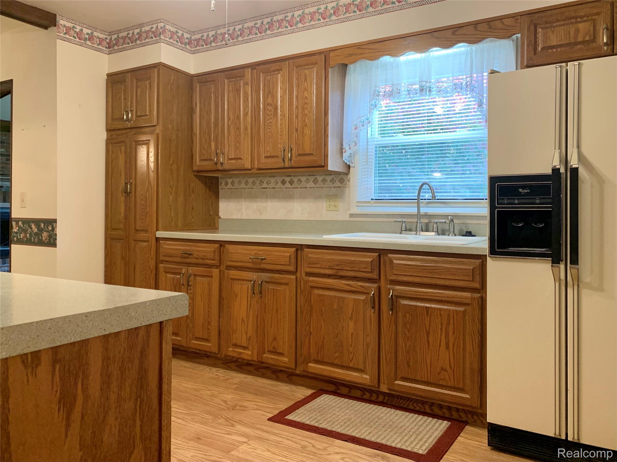 5224 North McKinley Road Flushing, MI 48433 - Photo 5 of 11 Kitchen.