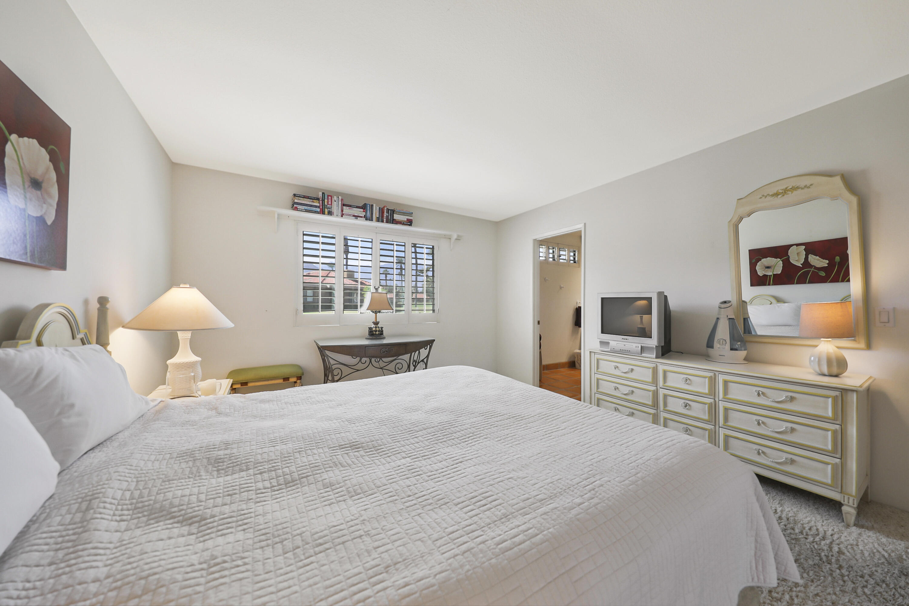 17 La Cerra Circle Rancho Mirage, CA 92270 - Photo 18 of 47 Primary Bedroom