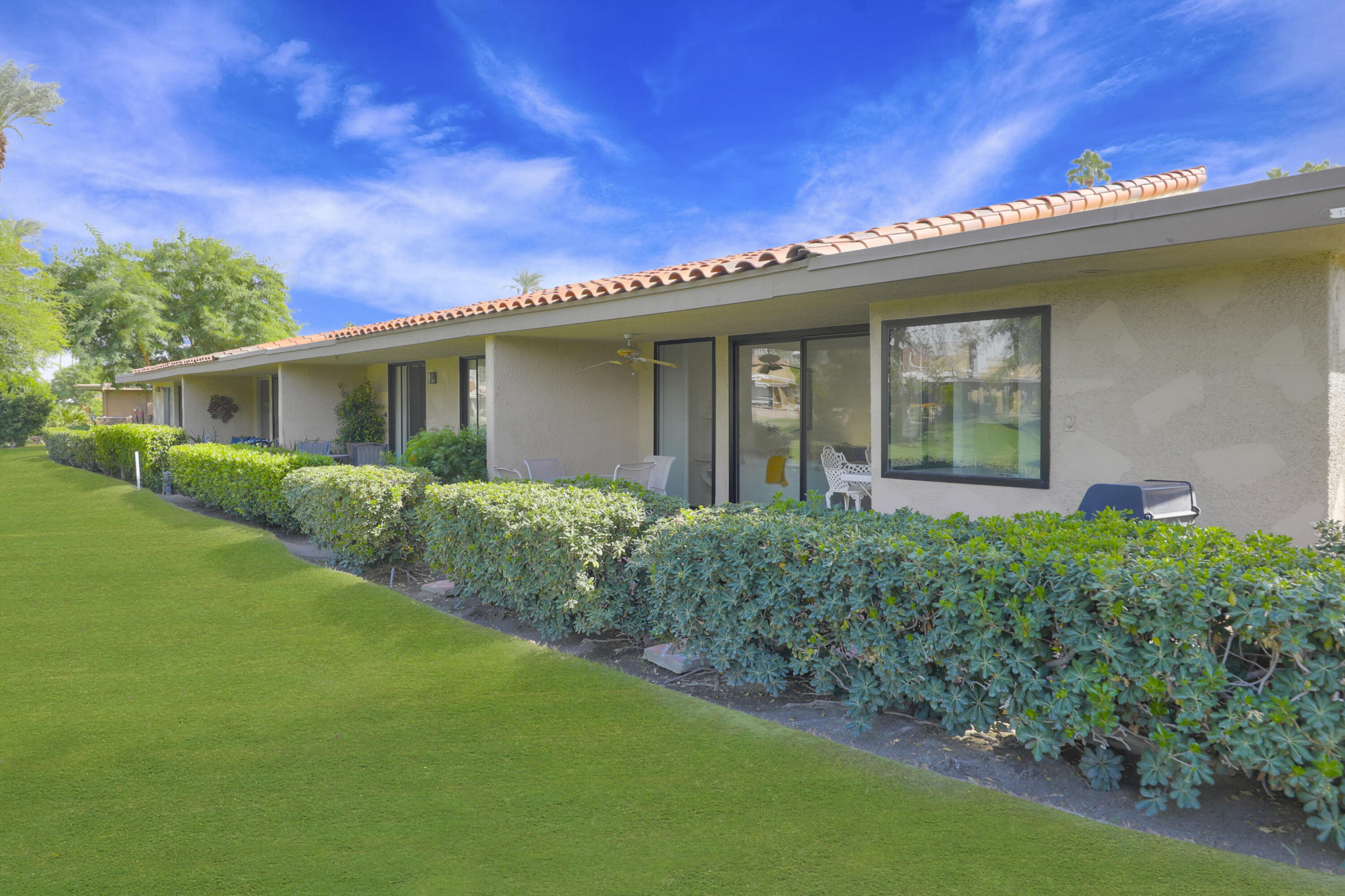 17 La Cerra Circle Rancho Mirage, CA 92270 - Photo 27 of 47 Back