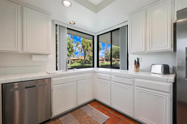 $479,000 | 17 La Cerra Circle, Rancho Mirage, CA 92270