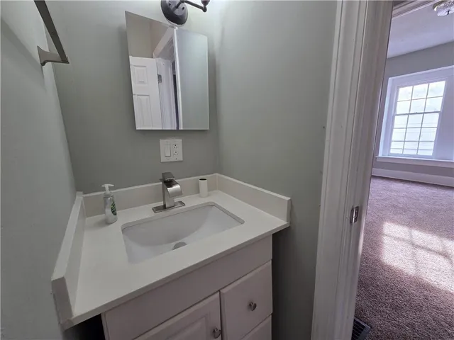 $105,000 | 1908 Kensington Avenue, Kansas City, MO 64127