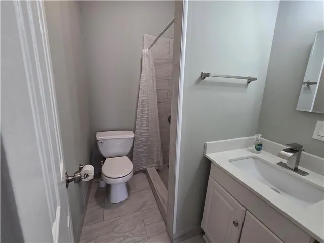 $105,000 | 1908 Kensington Avenue, Kansas City, MO 64127