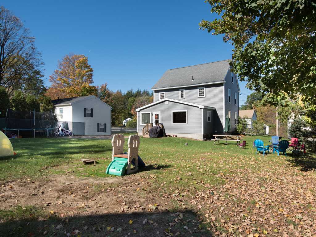 8 Autumn Street Rochester, NH 03868 - Photo 3 of 19
