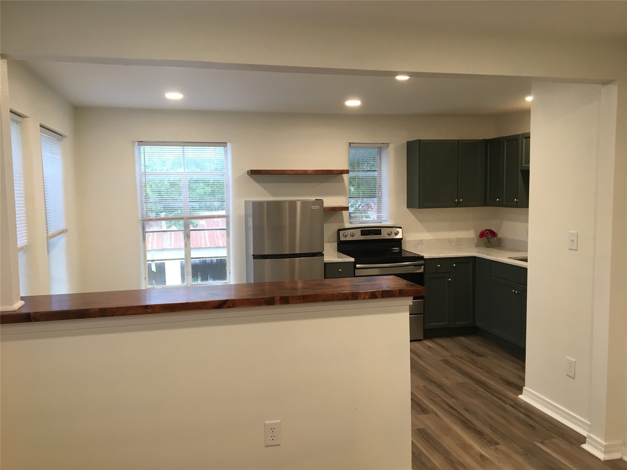 615 Pecan Street Junction, TX 76849 - Photo 8 of 14 Gallery Image 8