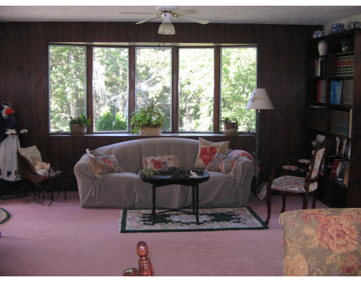 36 Staaf Road Saugus, MA 01906 - Photo 8 of 12 Gallery Image 8