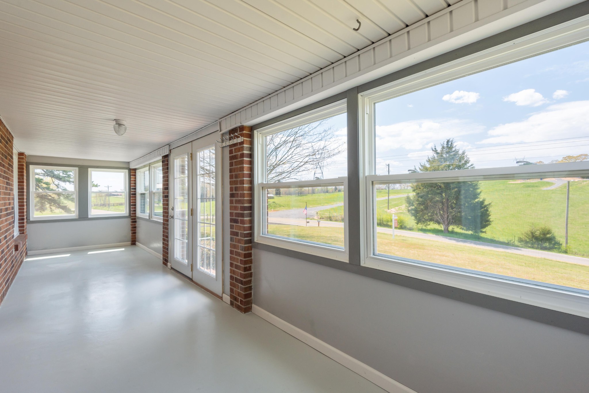 2844 Oakland Road Philadelphia, TN 37846 - Photo 7 of 39 Gallery Image 7