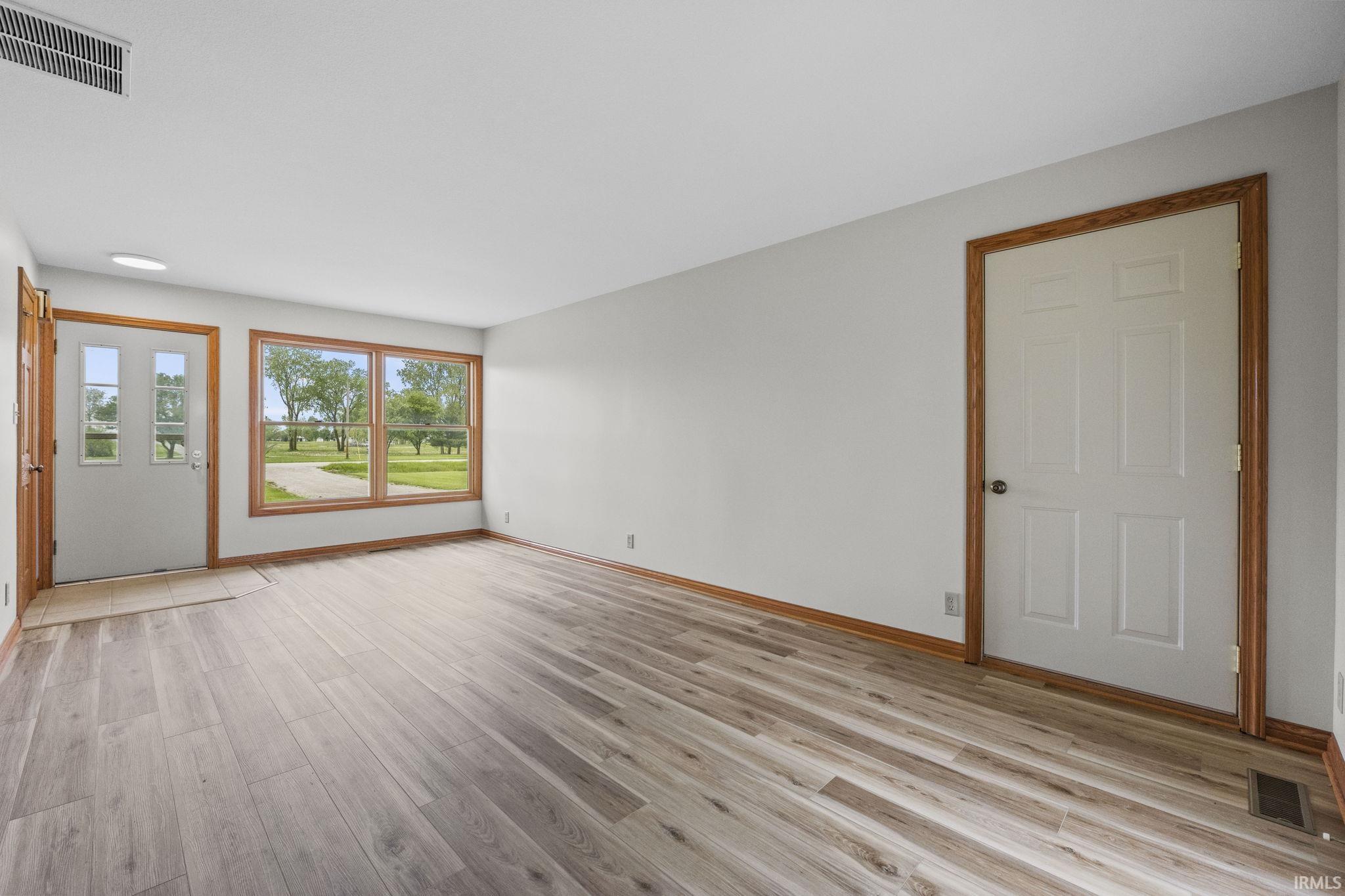 1635 Webster Road New Haven, IN 46774 - Photo 4 of 31